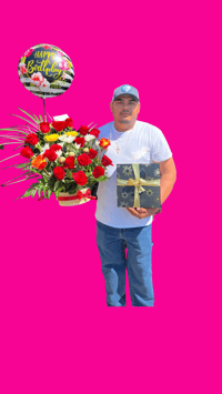 Arreglo de Rosas con flores y globos