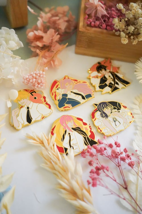 Image of Chainsaw Man Enamel Pins