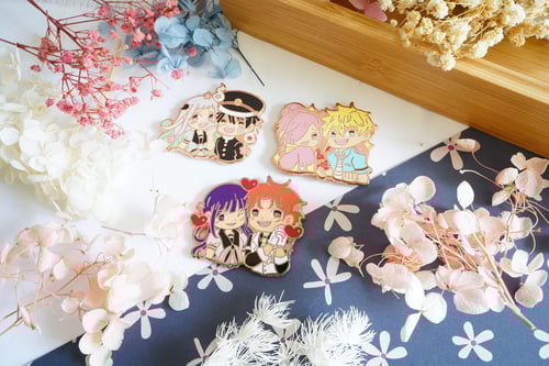 Image of Toilet Bound Hanako-Kun Couple Enamel Pins