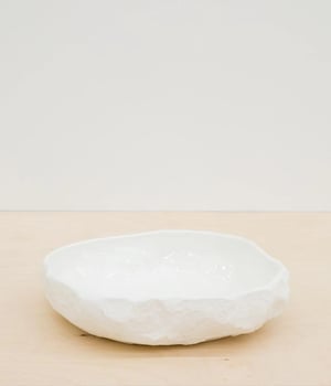 Max Lamb - Crockery large flat bowl, White 