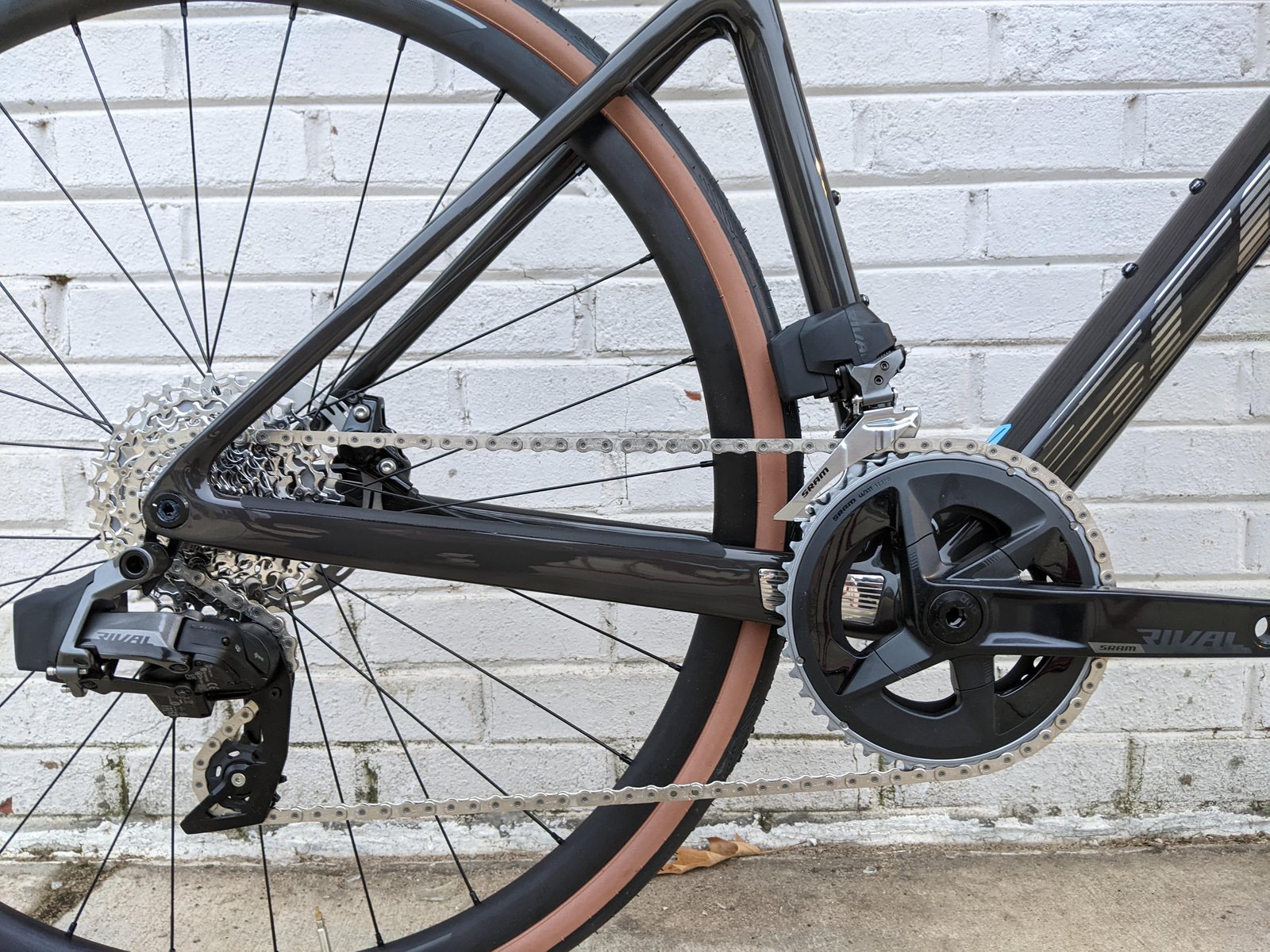 最終値下げ！　スコット アディクト１０　軽量フルカーボンフレーム addict-rc-hero-image_2188008_4