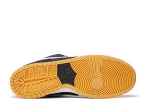 Nike SB Dunk Low Black Gum