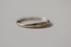 Image of 9ct gold Latin phrase engraved ring