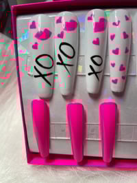 Image 2 of READY TO GO BOXES  PINK KISSES💋