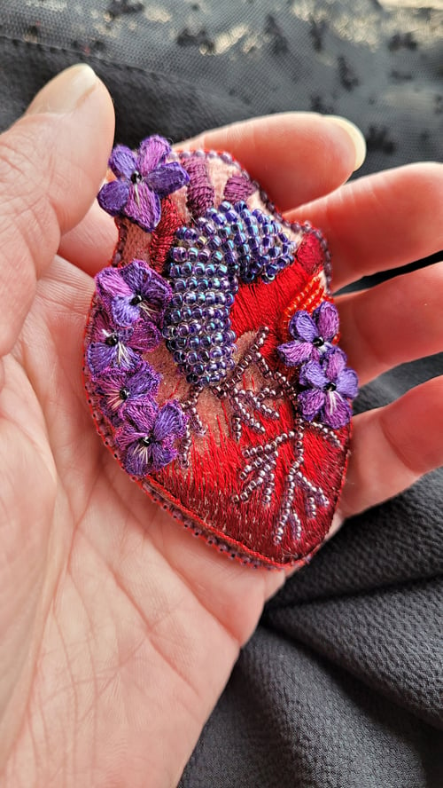 Image of Broche brodée COEUR 