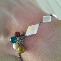 Image 2 of Bracelets losange en nacre et perles de verre