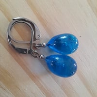 Image 1 of Boucles d'oreilles goutte bleue