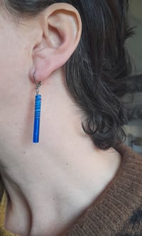 Image 1 of Boucles d'oreilles bleues et transparent