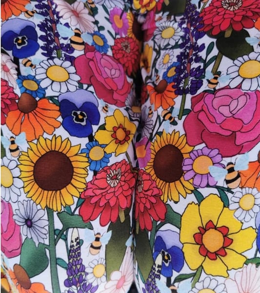 Image of A festival of Flowers Leggings/Cycling Shorts  