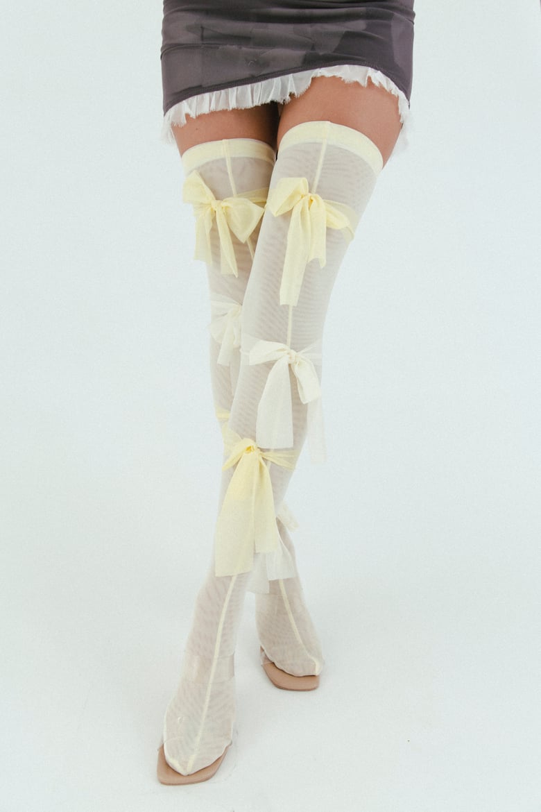 Image of Cream Bow Socks
