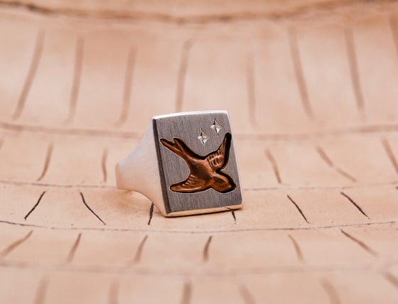 Image of Swallow Signet 