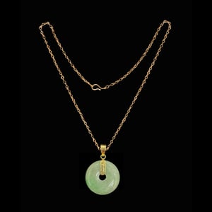Image of 10 K Gold Chinese Symbol (Good Luck) Disk Pendant Vintage Style 