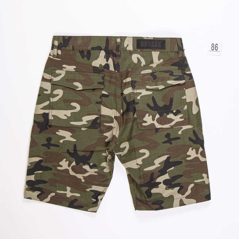 BPS-01 FATIGUE SHORTS 9.5 oz. camo sateen twill (size XS or S)