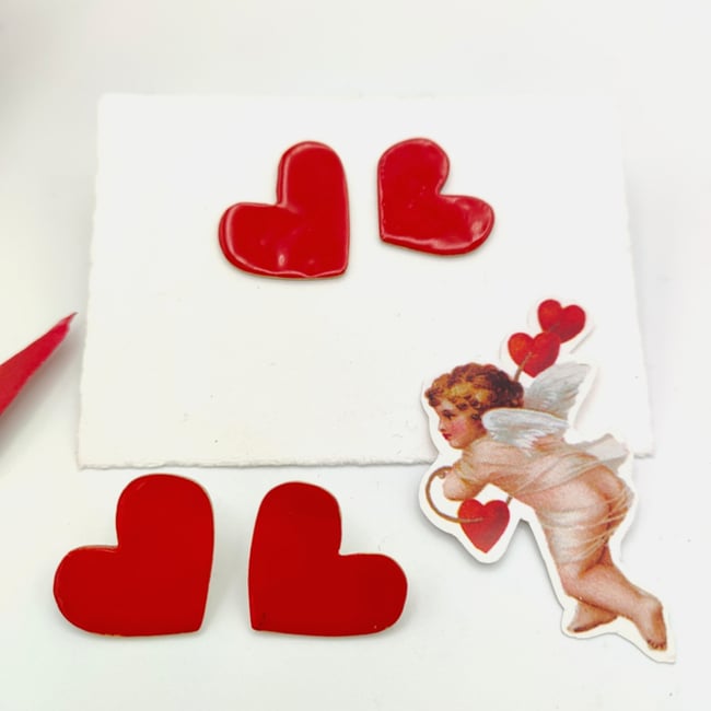 Orecchini lobo cuori storti