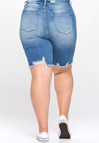 Image 2 of Cool Off Bermuda Shorts-Curve of Sashay