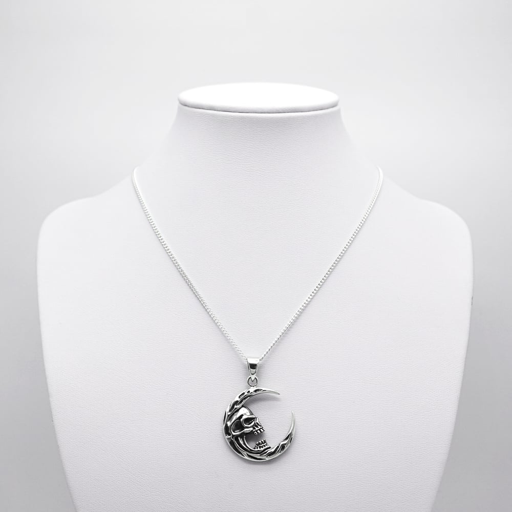 Image of DOOM | Skull Necklace