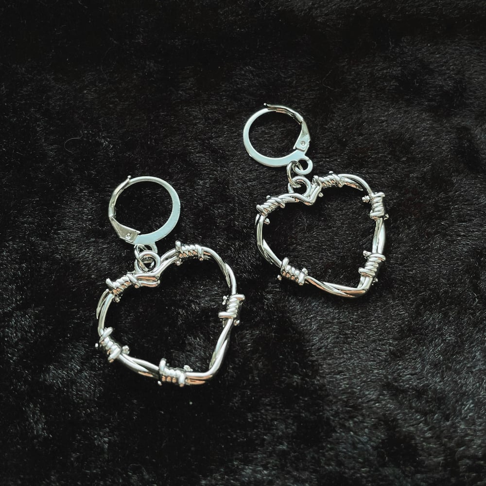 Image of Heart Barb hoop earrings