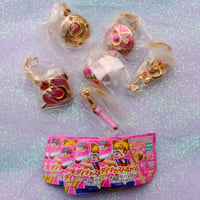 Image 2 of Sailor Moon Diecast Charm Gashapon Set (Gold)