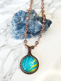 wire wrapped fluid art collaboration pendant 3