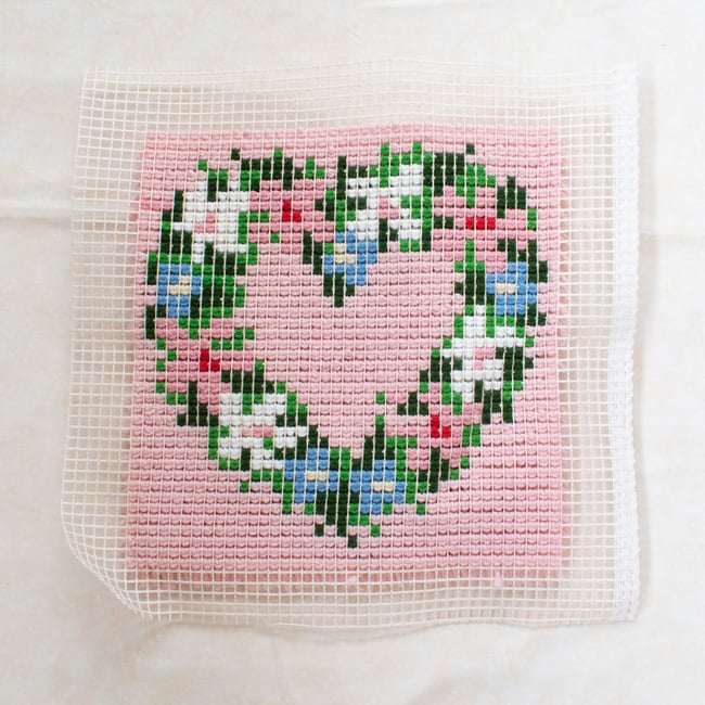 Floral Heart Shaped Wreath Square Shaggy Latch Hook Rug