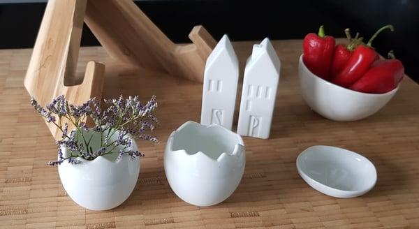 Image of Small Egg Vase (Set of 2)