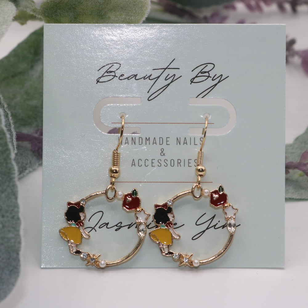 Image of Snow White Drop Earrings