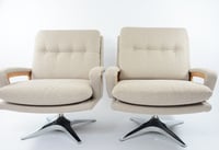 Image 2 of Fauteuil ex - RDA pivotants chevron 