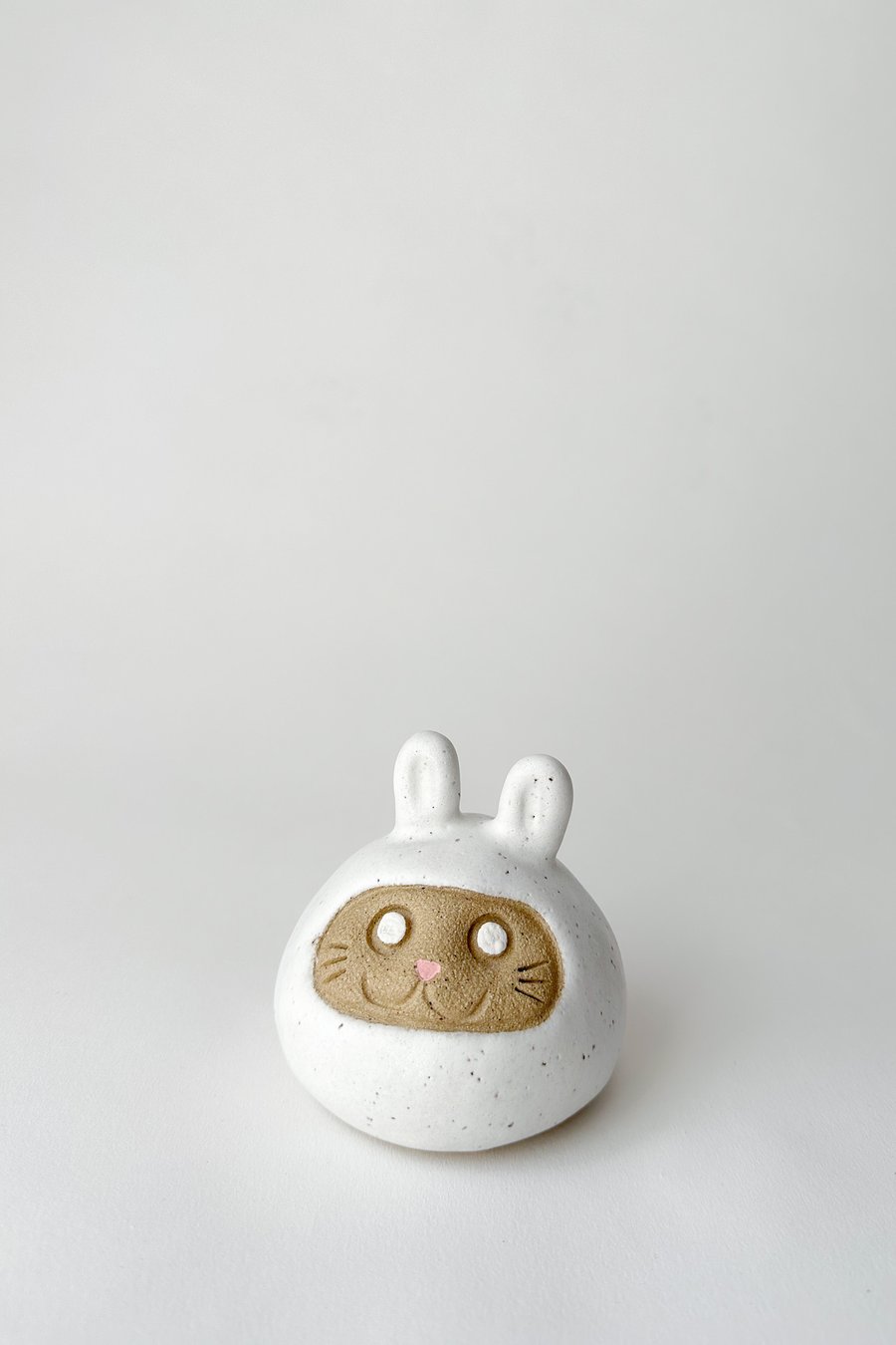Image of Large Lunar New Year Bunny Daruma Wishing Doll - Matte Speckled White
