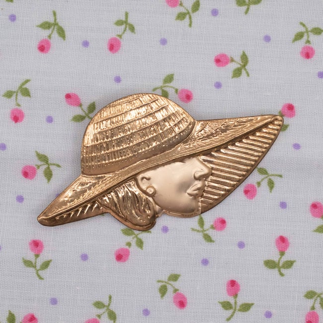 Gold Tone Art Deco Woman in a Sun Hat Brooch Pin