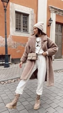 Image 1 of Conjunto Febrero