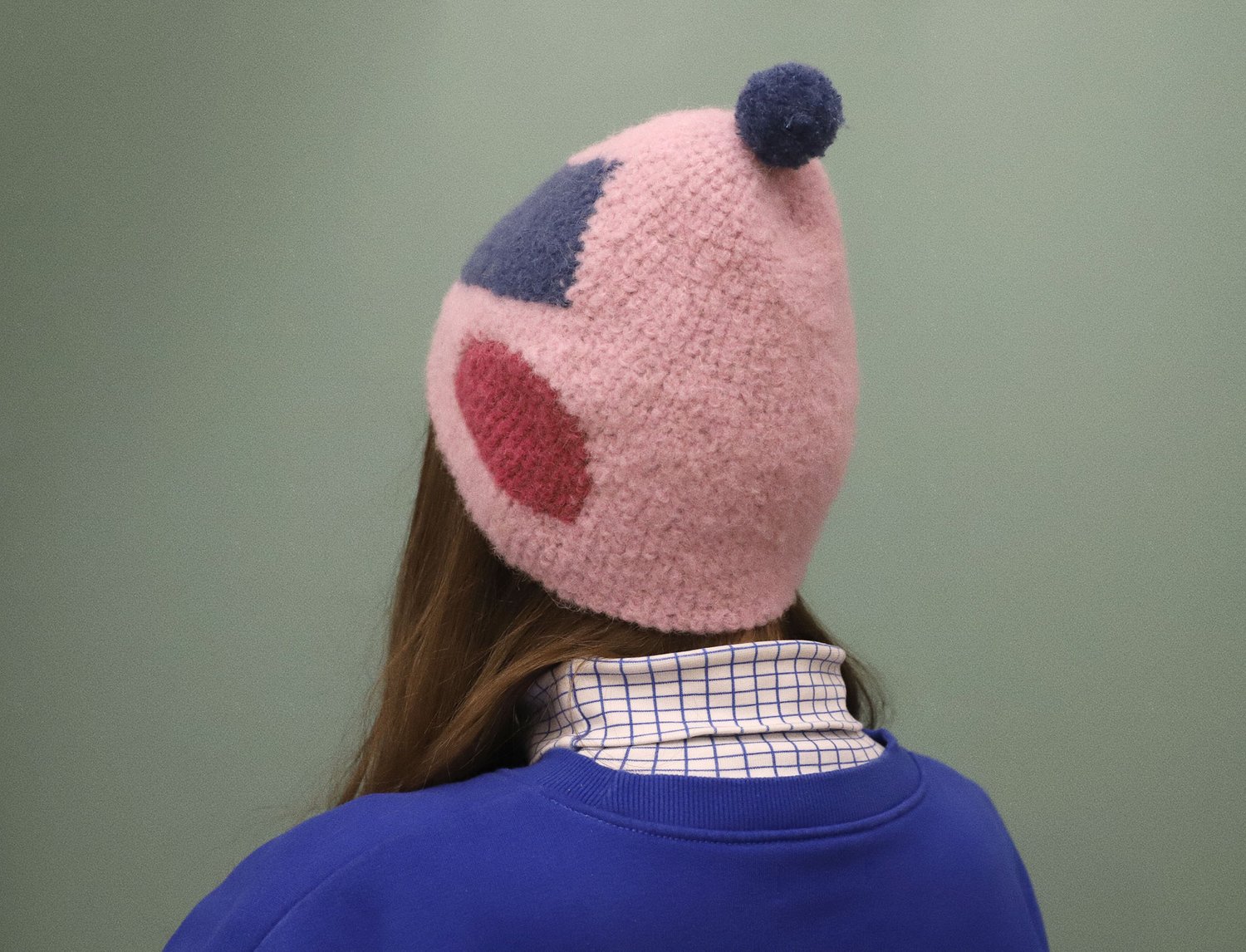 Image of PINK MOHAIR CAP WITH TWO SHAPES