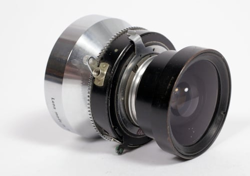 Image of Schneider Super Angulon 65mm F8 lens in Compur #00 (#440)