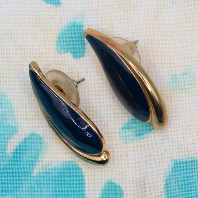 Art Deco Midnight Blue & Gold Tone Drop Pierced Earrings