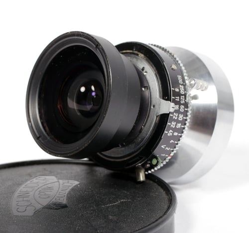 Image of Schneider Super Angulon 65mm F8 lens in Compur #00 (#160)