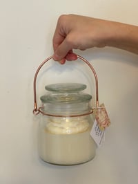 Image 7 of Bougie Fleurie Flower Candle Wooden Wick Soy Candle in Lidded Rose Gold Handle Lantern