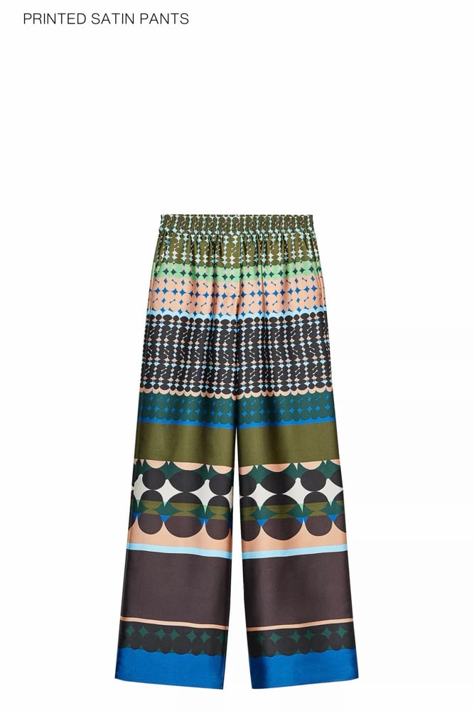 Image of ZARA PRINTED SATIN EFFECT BUTTON UP (M) & PANTS (L)