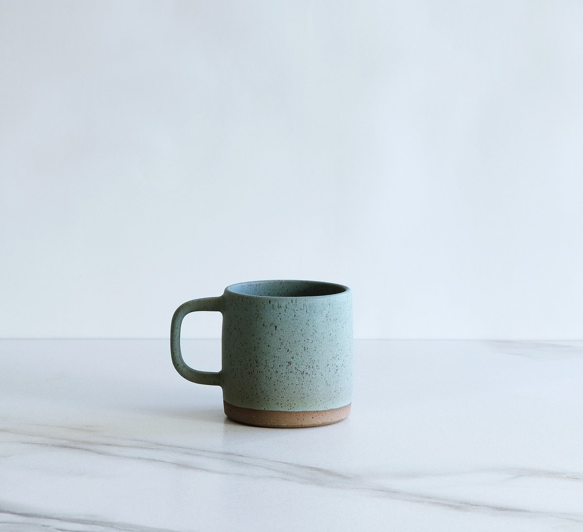 Image of 10 oz mug, glazed in Mint