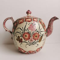 Image 1 of Antique 18th Century Wedgewood D. Rhodes Creamware  Teapot c1770s