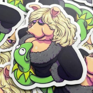Miss Piggy & Kermit Vinyl Sticker