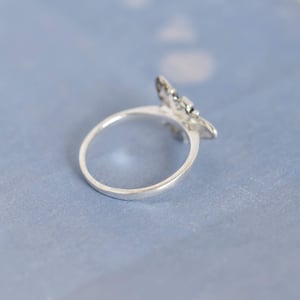 Image of Queen Bee 950 silver ring