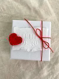Image 4 of UN AMOUR d'étiquette