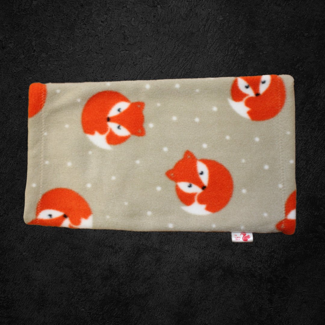 Image of Sleeping foxes beige snood
