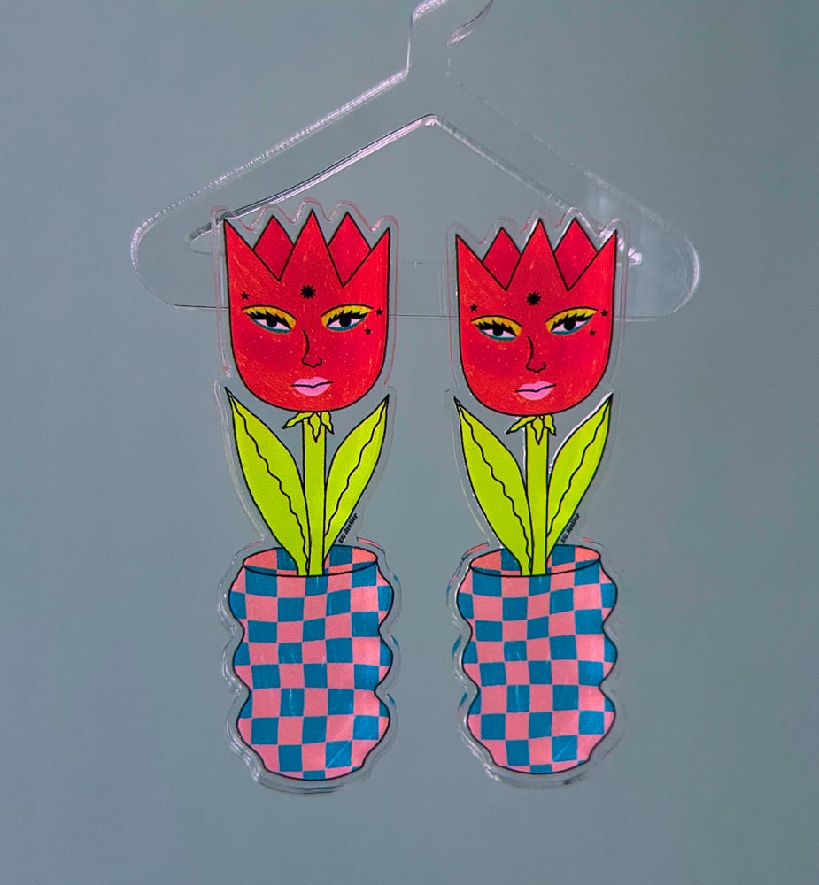 Image of Le Tulip earrings