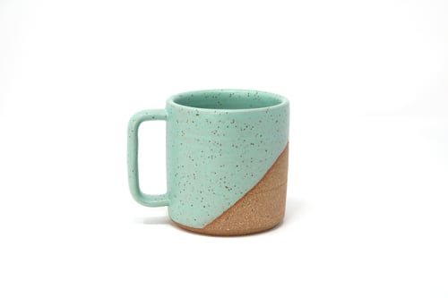 Image of Classic Angle Dip Mug - Seafoam, Speckled Clay