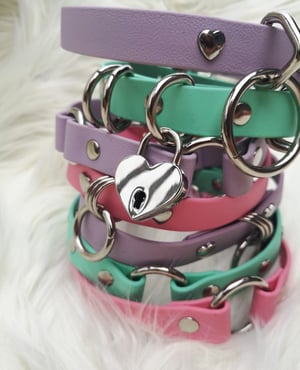 Image of Big O with Hearts Choker