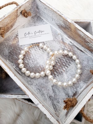 Image of Dianey Pearl Hoop Earrings 