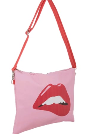 Image of Lips Handbag 