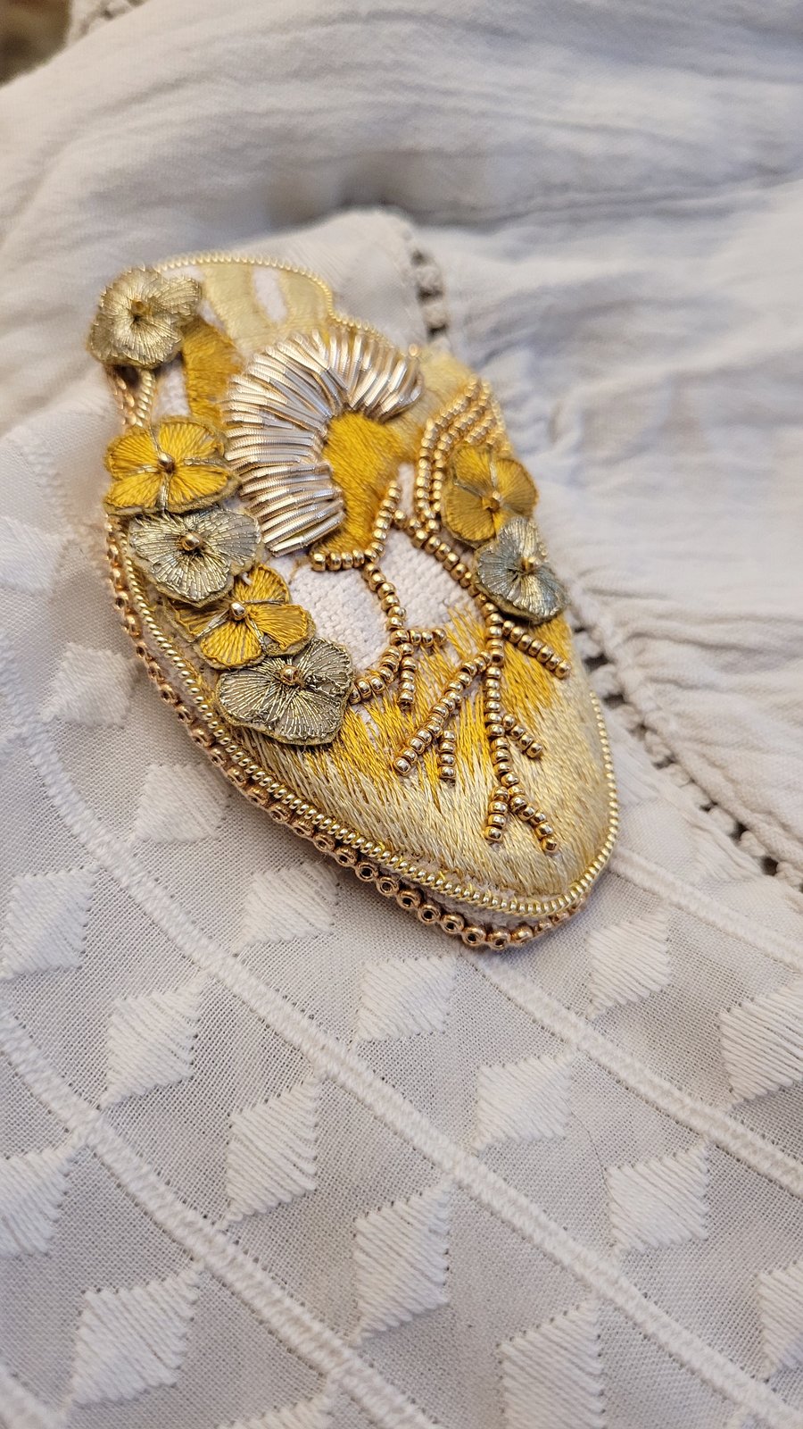 Image of Broche COEUR EN OR