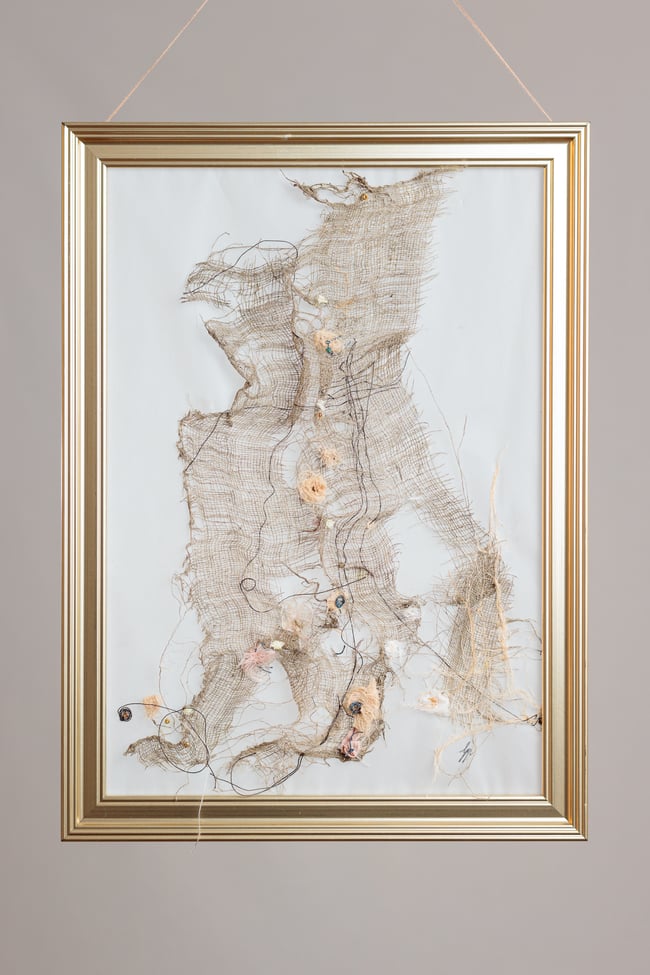 Lambeau d'étoffe sur verre