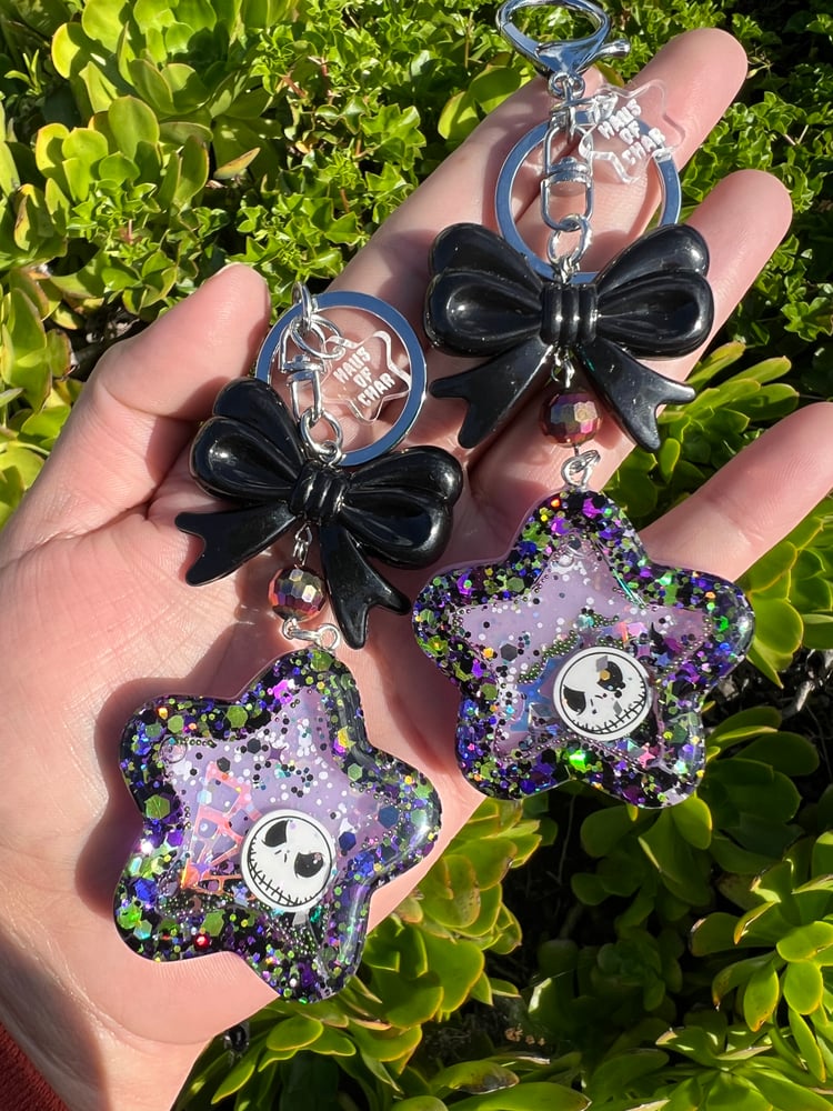 Image of Skelly Star Shaker Resin Charm Keychain